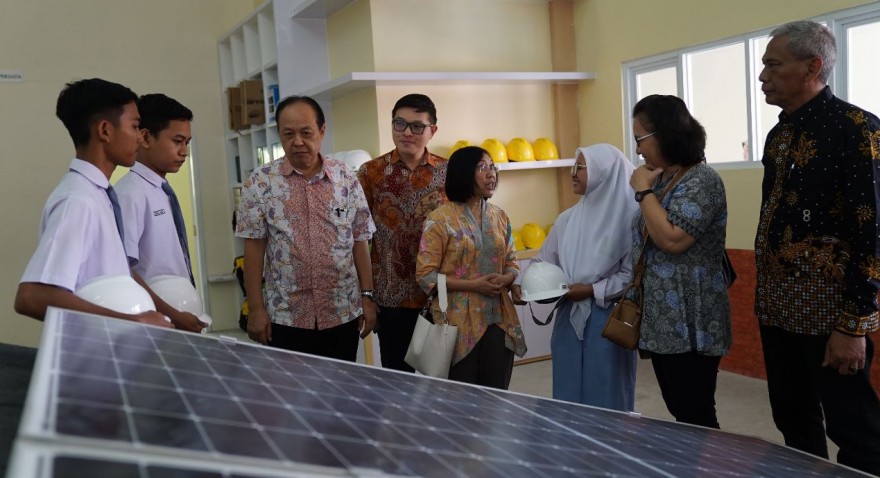 Konsorsium Pengusaha Peduli Vokasi dan Yayasan SUN Kembangkan Kompetensi Kewirausahaan Energi Surya Siswa